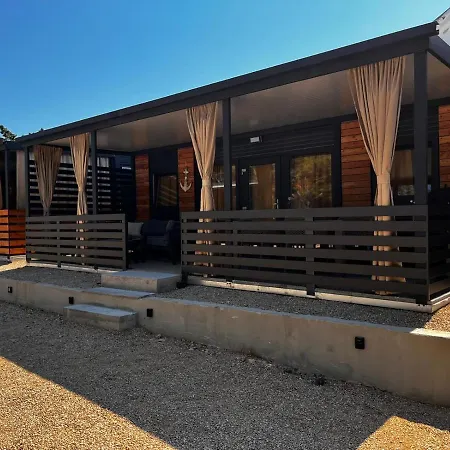 Mobile Homes Fran Camping *
